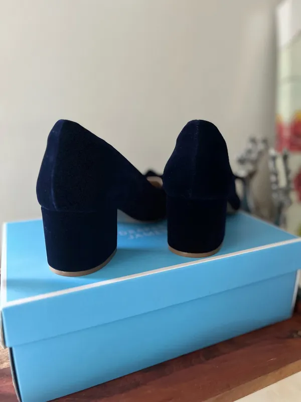Draper James Frances in Navy Velvet - Image 4