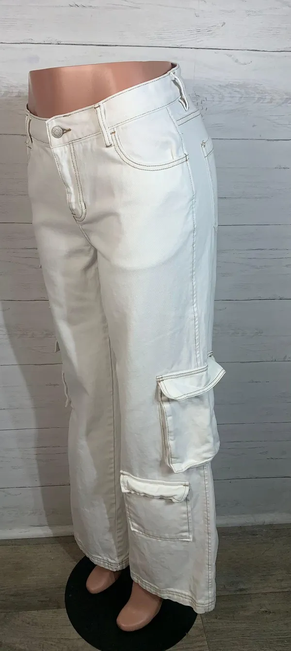 PacSun 90's baggy cargo jeans size 28 ivory womens - Image 2