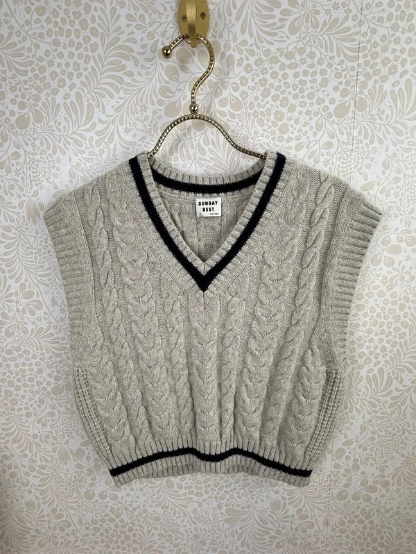 Sunday Best by Aritzia Gray Merino Wool Cable-Knit Sweater Vest - Size - Small - Image 2