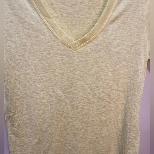Athleta Breezy‎ Scoop V Neck Tee Sz S - Image 4