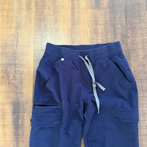 FIGS Technical Collection Navy Cargo Scrub Pants XS Drawstring Jogger - Image 2