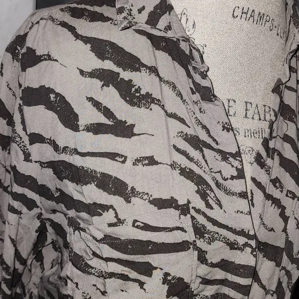 Cloth & Stone Womens Zebra Animal Print Long Sleeve Button Down Shirt Medium‎ - Image 3