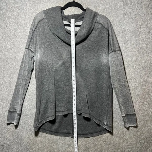 Lucky‎ Brand Gray Acid Wash Cowl Neck Pullover Top Small Oversized High Low Hem - Image 2