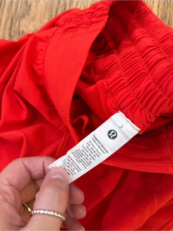 Lululemon Hotty hot shorts 4” - Image 4
