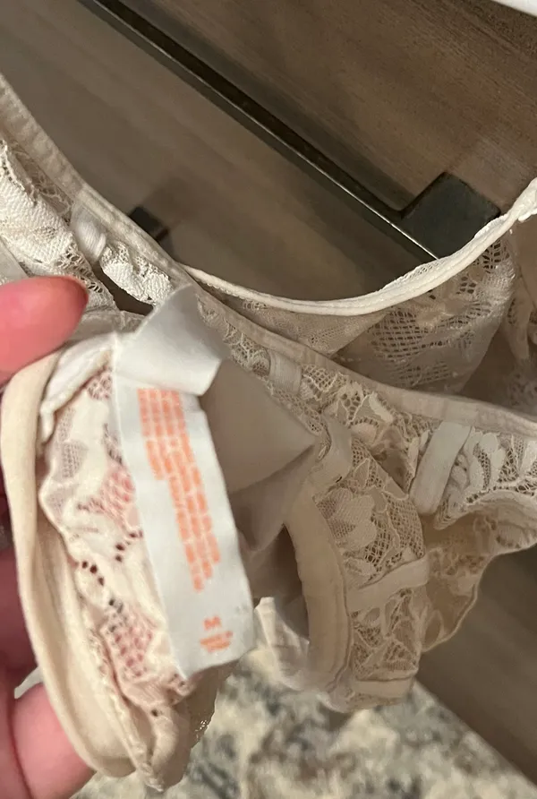 Off White Lace Bralette Size M - Image 3