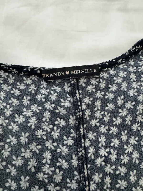 Brandy Melville Floral wrap dress - Image 3