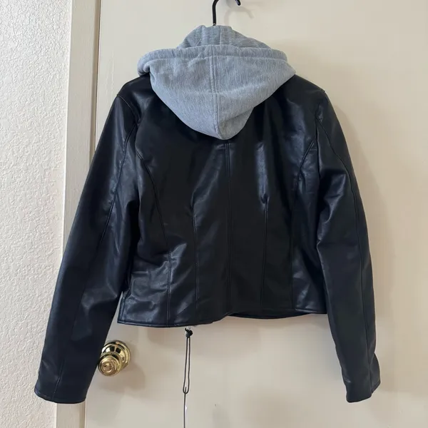 Blank NYC Vegan Leather Moto Jacket Black NWT Size M - Image 4