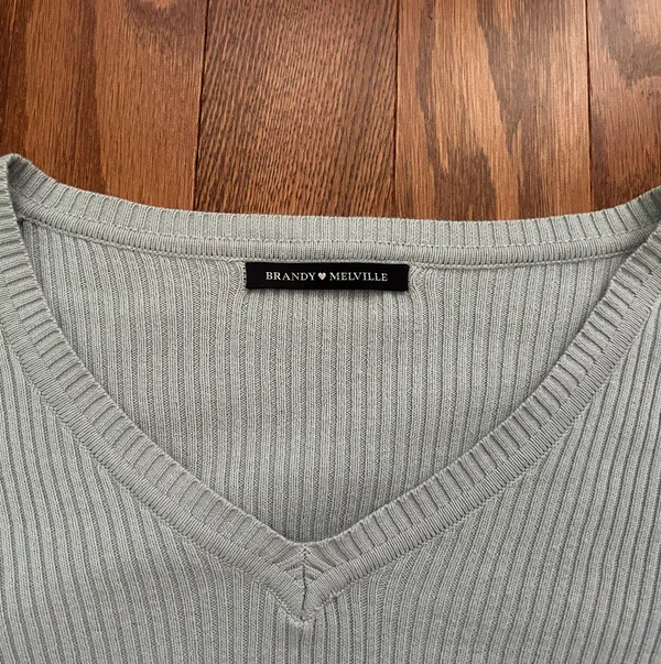 Brandy Melville Milena Sweater Crop Top - Image 2