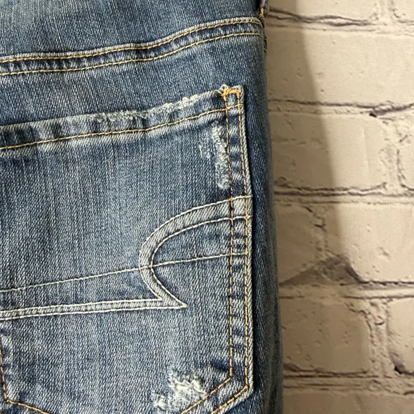 American Eagle 77 high rise flared leg jeans size 12 - Image 8