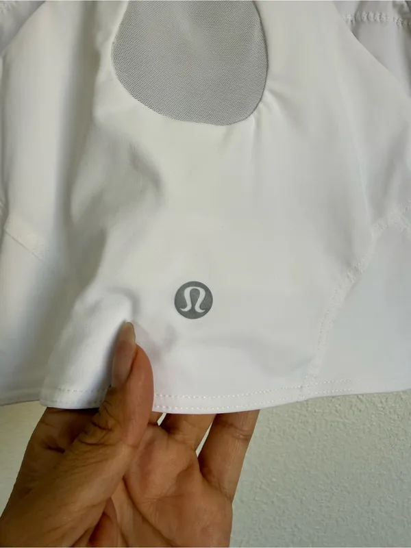 Lululemon Mesh-Back Train Bra White Size 6 Medium Support A/B - Image 5