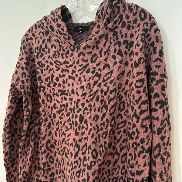 FATE by LFD Leopard Animal Print Hoodie Sweater Women's‎ Medium Mauve Wool Blend - Image 2