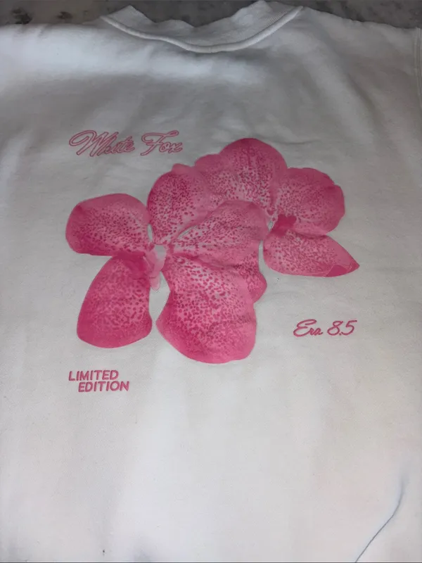 White Fox Boutique White Crewneck Sweatshirt with Pink Logo - Image 5