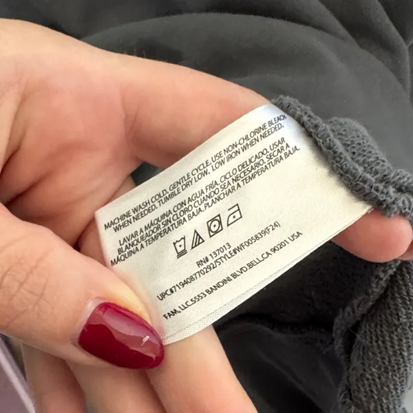 Wildfox Gray Sweatshirt with Pink Text - Image 5