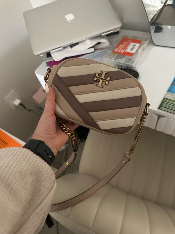 Tory Burch crossbody kira chevron camera bag cream brown - Image 9
