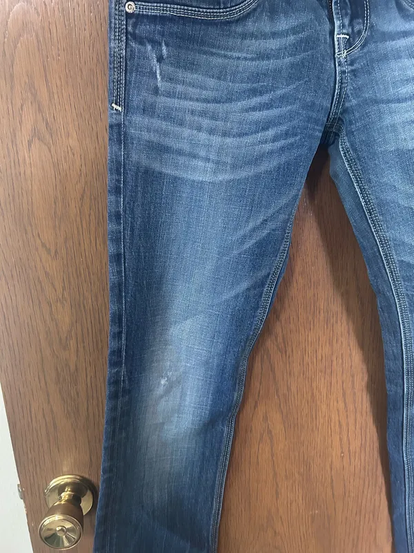 Volume size 28(5/6) junior Levi’s - Image 8