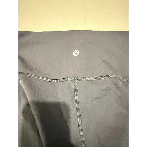 Lululemon Women's Nulux 7/8‎ Black Basic Leggings Size 12 - Image 4