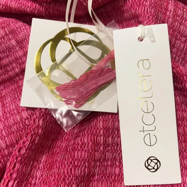 Etcetera Women Sz S Sleeveless Pink Fringe Top Textured Stretch Quiet Luxury NEW - Image 2
