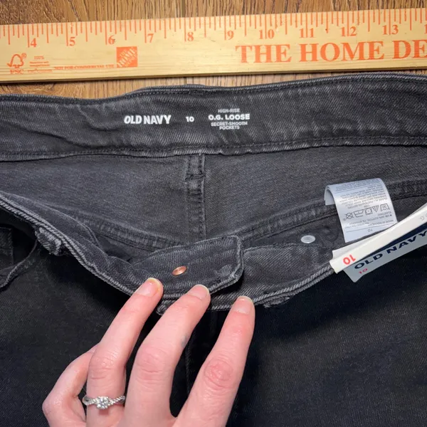 NEW Old Navy OG Loose High Rise Black‎ Raw Hem Straight Leg Jeans Womens 10 - Image 3