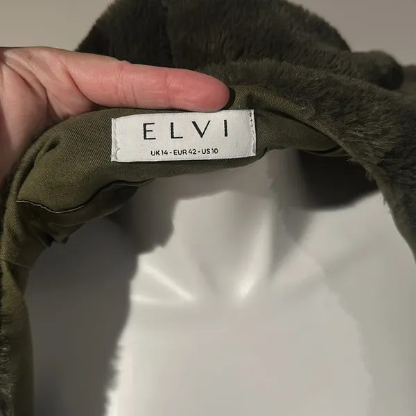 ELVI Boutique Dark‎ Hunter Green Soft zippered jacket with bell sleeves size 10 - Image 5