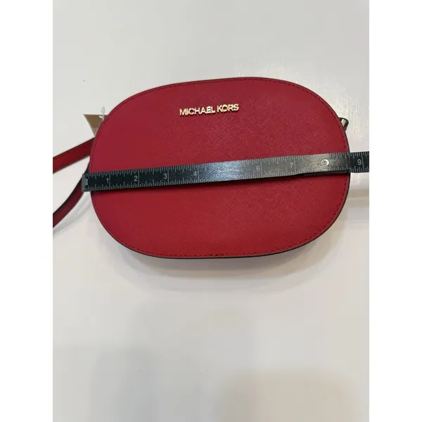 NWT Michael Kors Jet Set Travel Oval Crossbody Bag Red Zip Gold Hardware Strap - Image 8