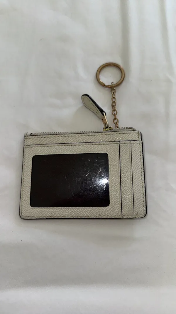 Coach card holder with gold hardware - Image 2