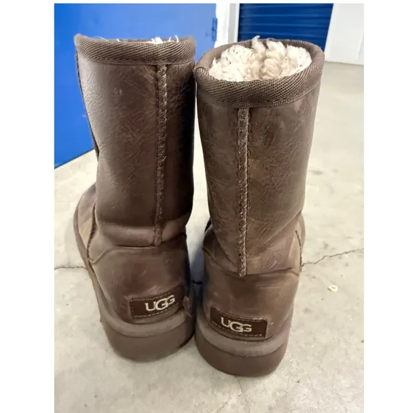 UGG Classic Short Leather Boot Women’s size 6‎ Winter Ski - Image 7