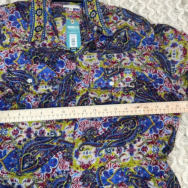 Lightweight short romper with short sleeves and pockets button front paisley NEW - Image 2