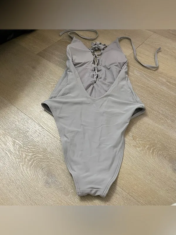 Aerie Grey Lace - Image 4