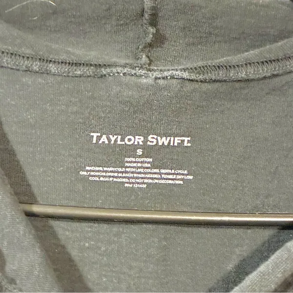 Taylor Swift Reputation Spirit Jersey Official Black Hooded Pullover‎ Size Small - Image 5