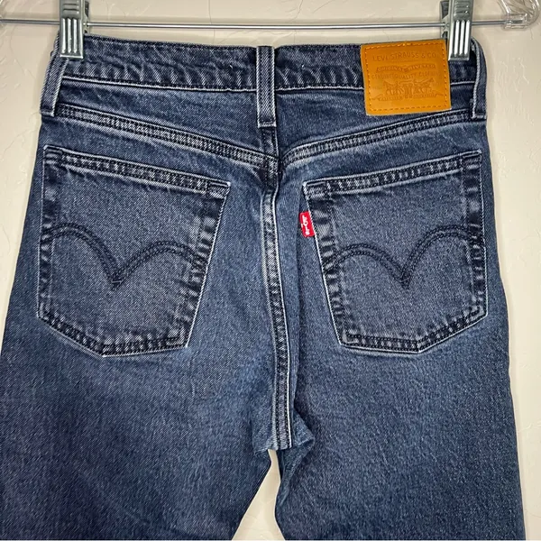 Levis Premiums Wedgie Washed Black‎ Raw Hem Crop Denim Jeans - Image 12