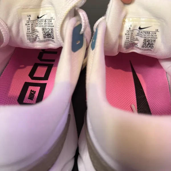 Nike Air Zoom Vomero‎ 16 Womens Size 8 White Pink Running Shoes Athleisure - Image 15