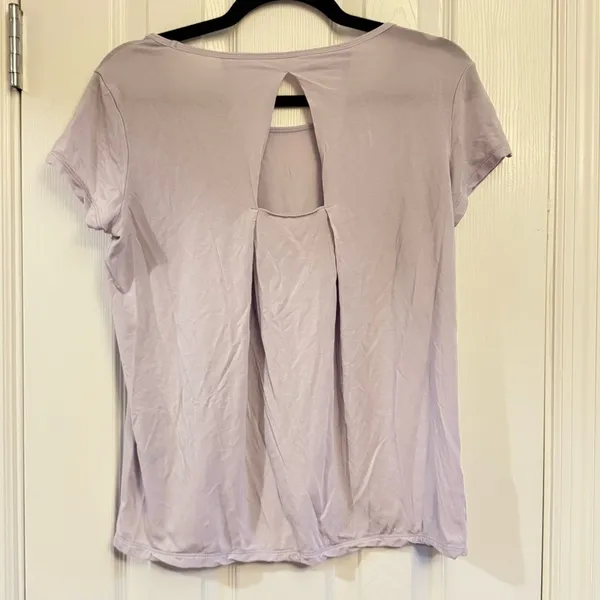 RUNNING ON CLOUD‎ Active T Breathe Lilac Tee Shirt Short Sleeve Purple Small - Image 4