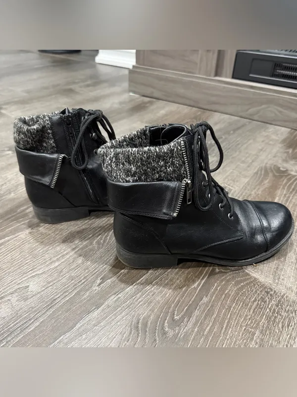 Mudd Black Boots - Image 4