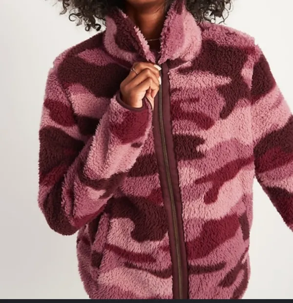 Old Navy Pink Camo Sherpa Teddy Jacket - Image 4