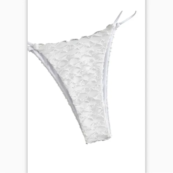White Textured Bikini Set Medium NWOT - Image 3