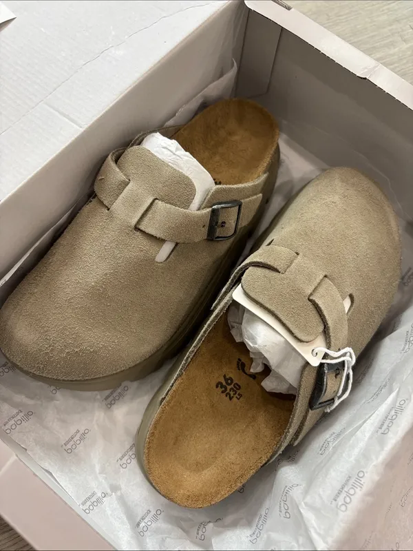 Birkenstock Papillio Boston Chunky Clogs - Image 4