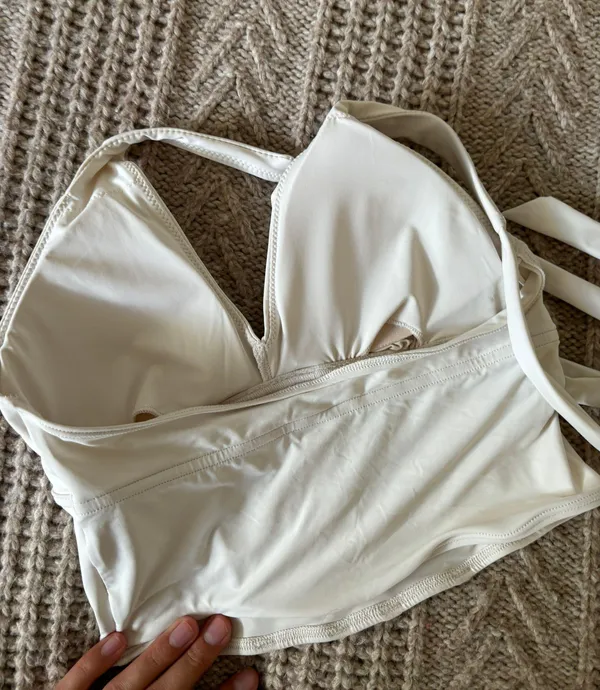 Gilly Hicks Crème Halter V Neck - Image 5