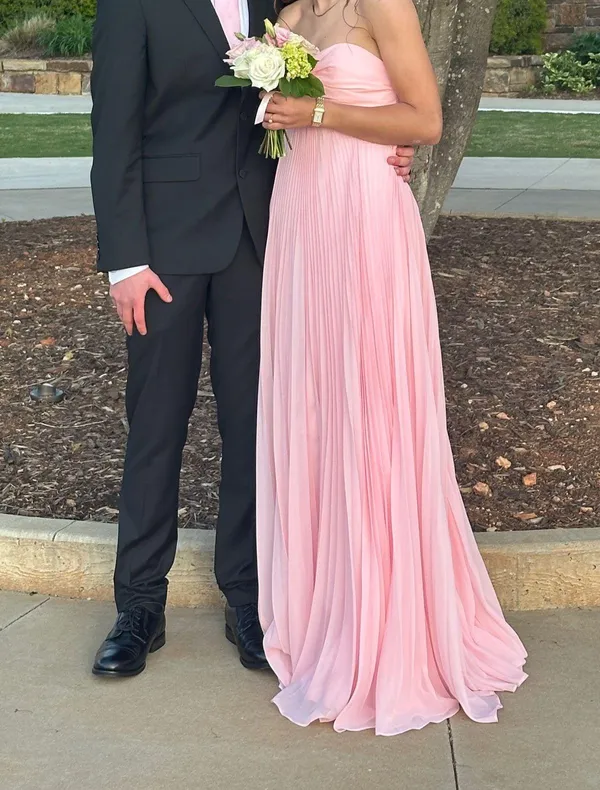 Prom/ Bridesmaid dress Pink Size 4 - Image 2