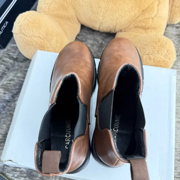 Women Carcuume Leather Boots Size 7.5 - Image 5