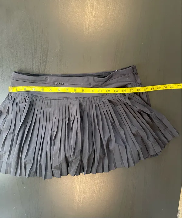 lululemon athletica Black Pleated Skirt with Hidden Zip Pocket - Image 2