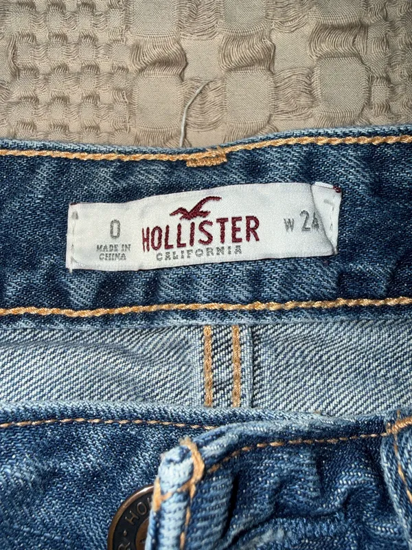 Hollister Jean Shorts - Image 3