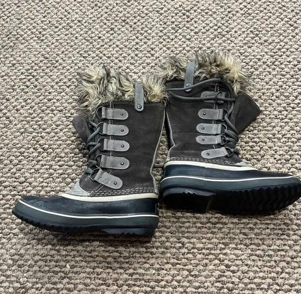 Sorel Joan of Arctic Waterproof Insulated Winter Snow Boots Size 5 Gray Leather - Image 10