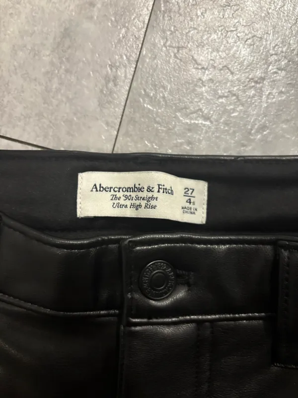 Abercrombie High Rise 90s Straight Vegan Leather Pant - Image 3