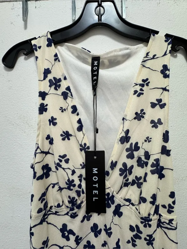 NWT Motel Gabriela Midi Cream Floral Dress Size XS - Image 10