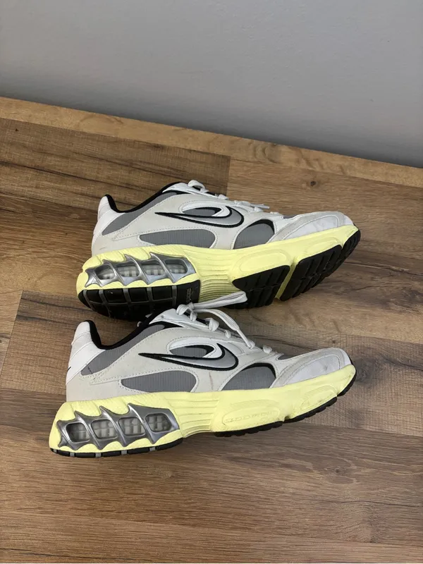 Nike Zoom Air Fire Athletic Running Shoes Particle Grey Women’s - Image 10