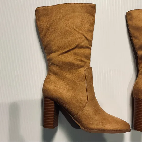 Tan Faux Suede Women's Boots Size 8 1/2 - Image 6