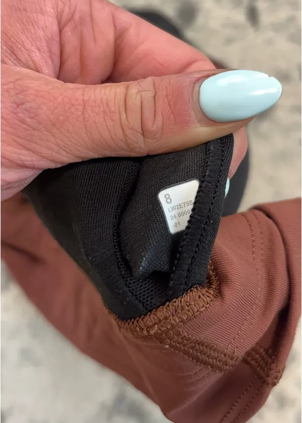 Lululemon Longline Energy Bra Medium Support B-D Cups - Image 3