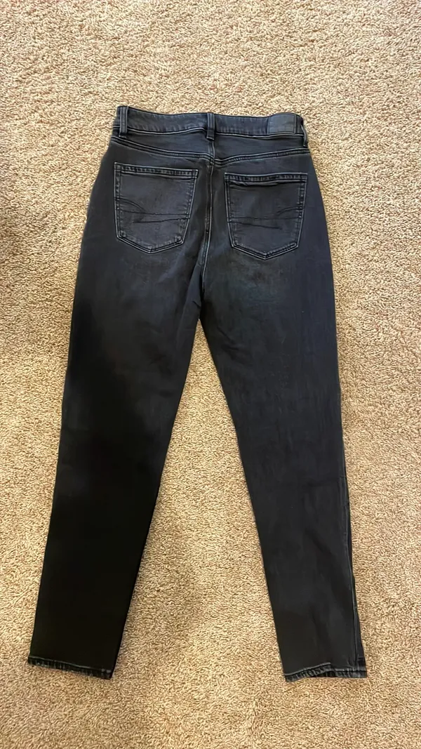American Eagle Jeans - Image 4