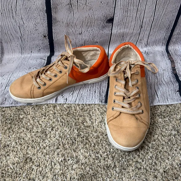 Women’s UGG Tommy Prix sneakers in tawny and Orange size 8.5 - Image 2
