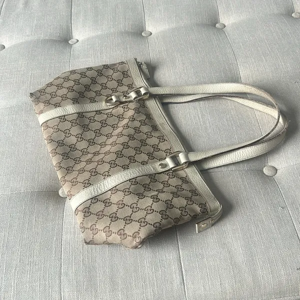 Gucci Abbey Monogram Tote Bag in Tan/Creme - Image 5